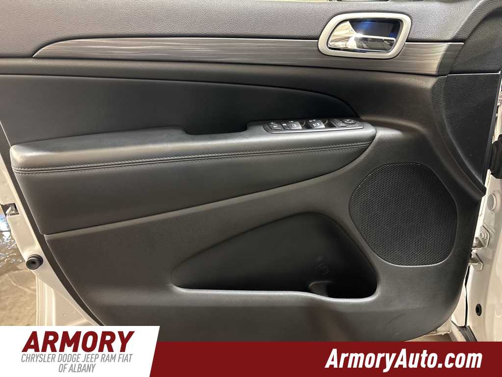 Thumbnail: 2019 Jeep Grand Cherokee - 7