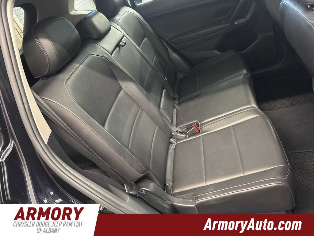 Thumbnail: 2018 Volkswagen Tiguan - 35