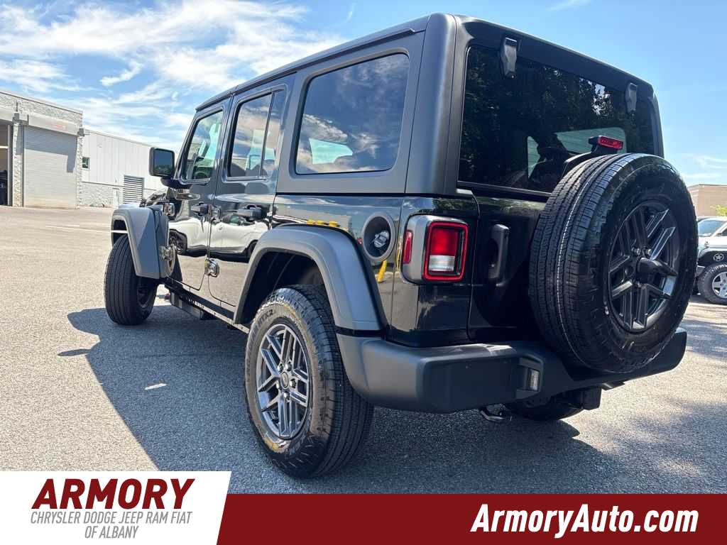 Thumbnail: 2026 Jeep Wrangler - 6
