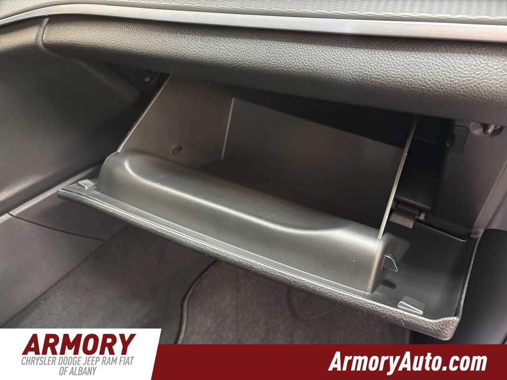 Thumbnail: 2026 Jeep Grand Cherokee - 42