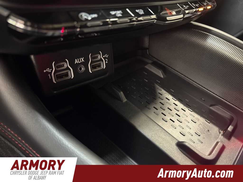 Thumbnail: 2025 Dodge Durango - 23