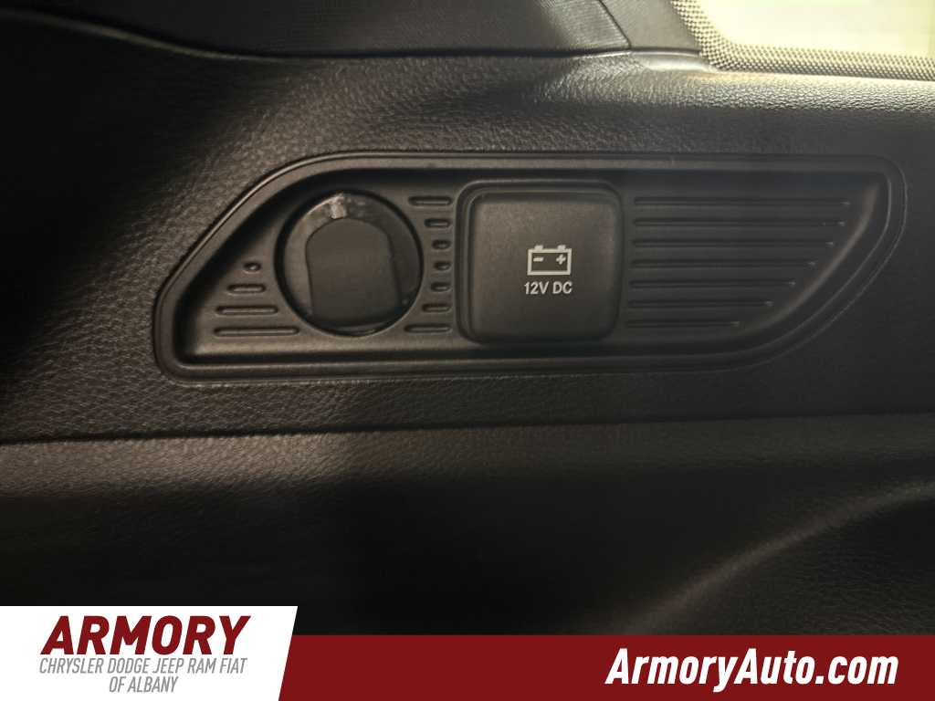 Thumbnail: 2025 Jeep Grand Cherokee - 28