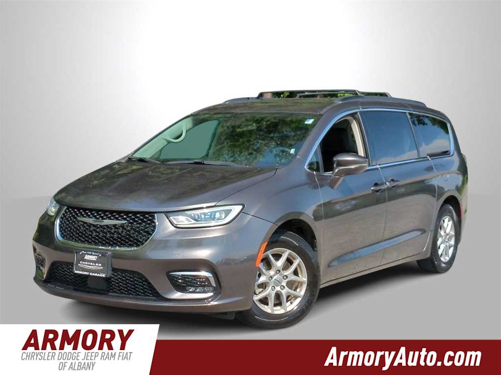 2022 Chrysler Pacifica Touring L -
                Albany, NY