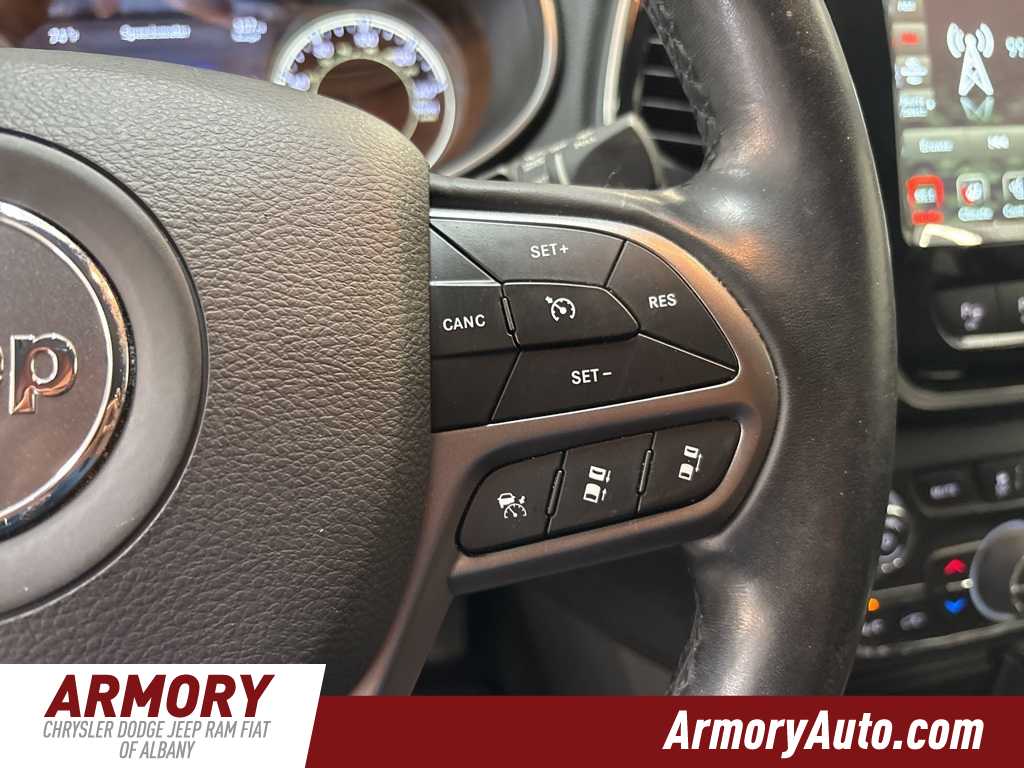 Thumbnail: 2021 Jeep Cherokee - 17