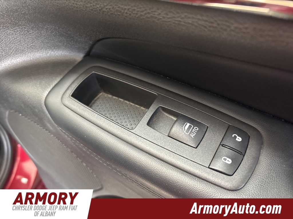 Thumbnail: 2021 Jeep Grand Cherokee - 38