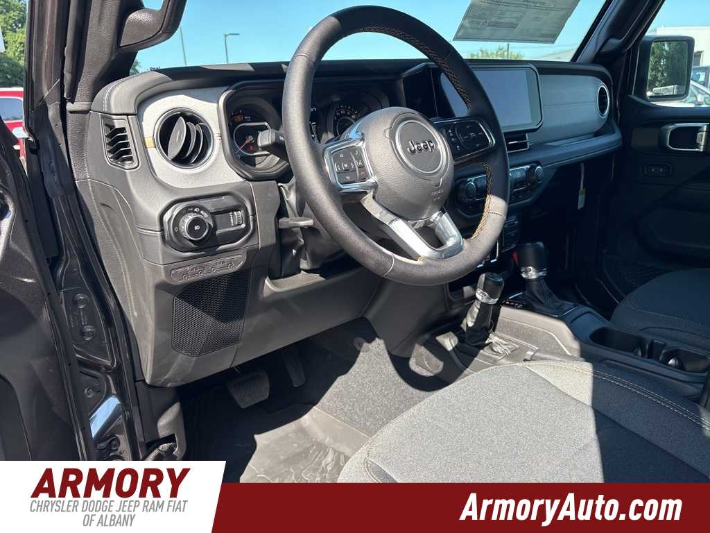 Thumbnail: 2025 Jeep Wrangler - 9