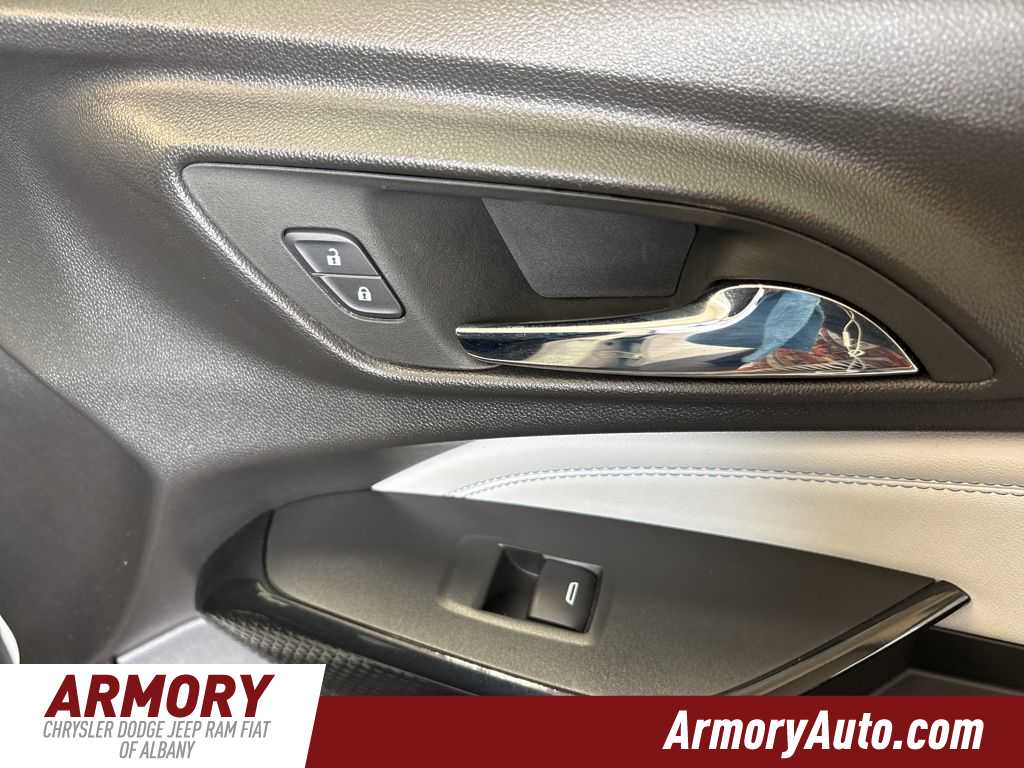 Thumbnail: 2025 Chevrolet Trax - 37