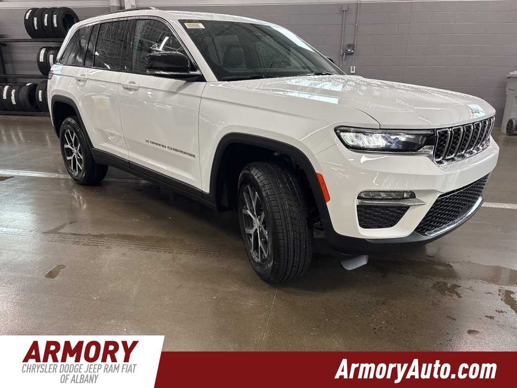 Thumbnail: 2025 Jeep Grand Cherokee - 3