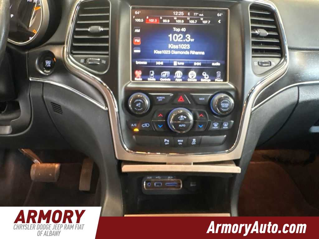 Thumbnail: 2015 Jeep Grand Cherokee - 19