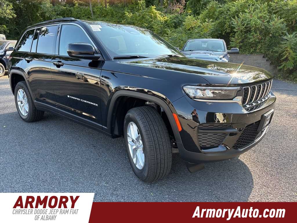 Thumbnail: 2025 Jeep Grand Cherokee - 3