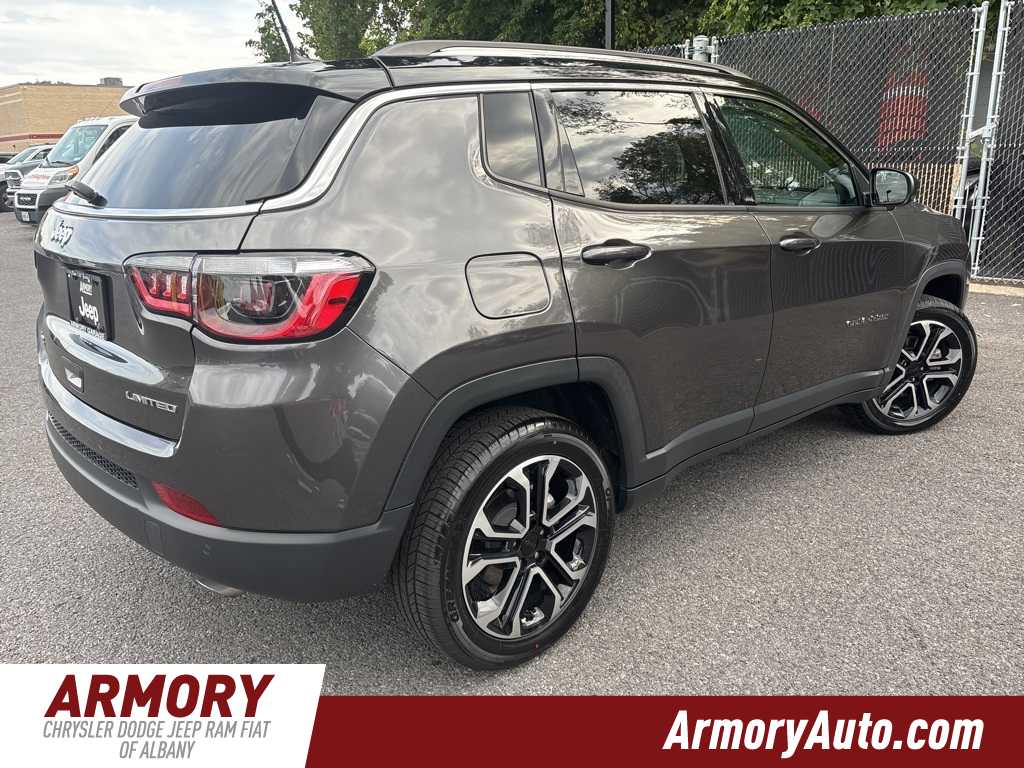 Thumbnail: 2022 Jeep Compass - 4