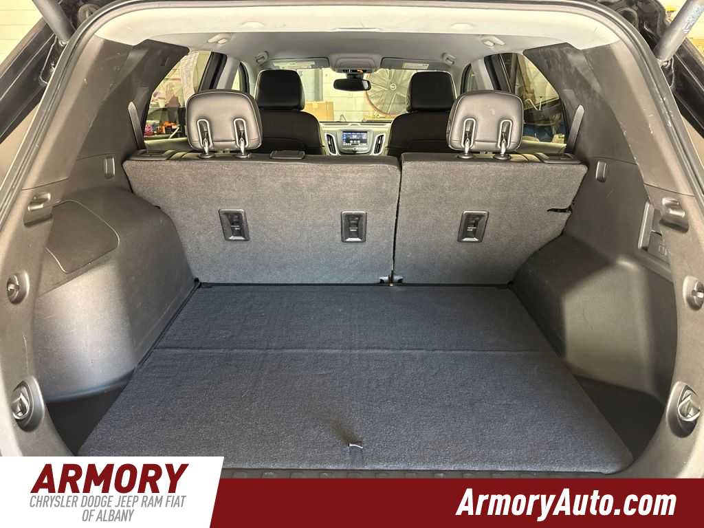 Thumbnail: 2020 Chevrolet Equinox - 29