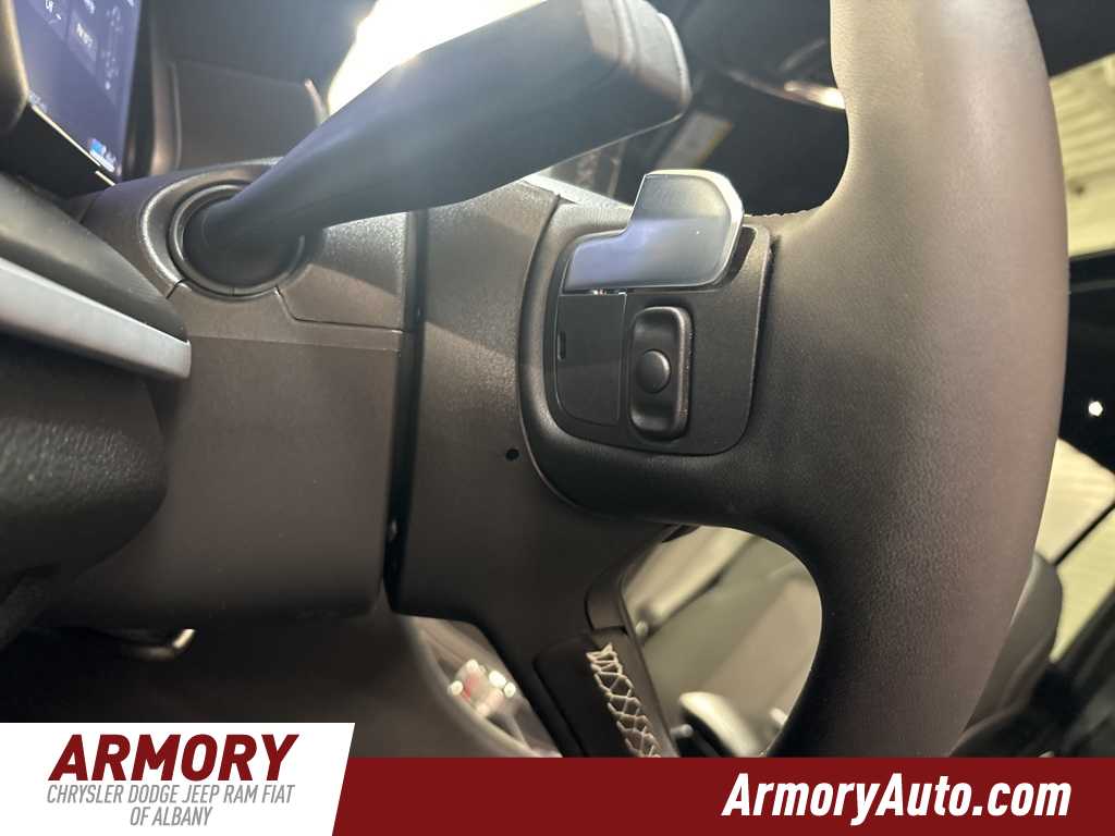 Thumbnail: 2025 Jeep Grand Cherokee - 11