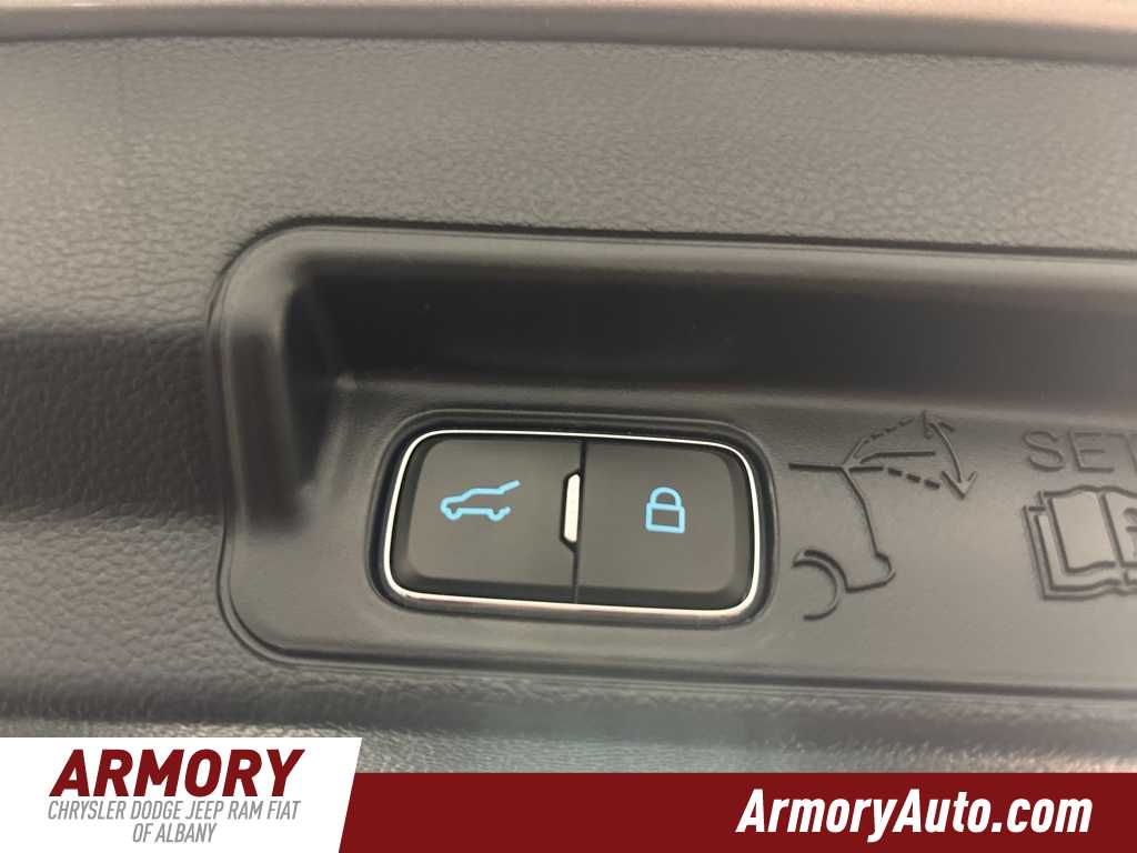 Thumbnail: 2021 Ford Explorer - 30