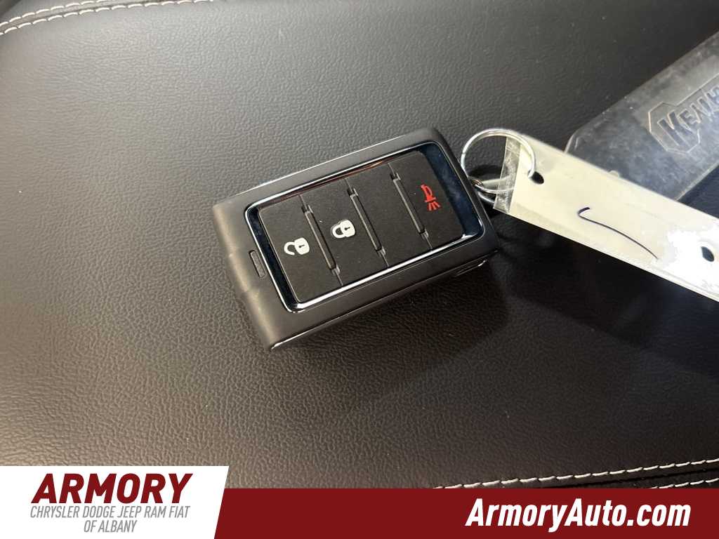 Thumbnail: 2025 Jeep Grand Cherokee - 19