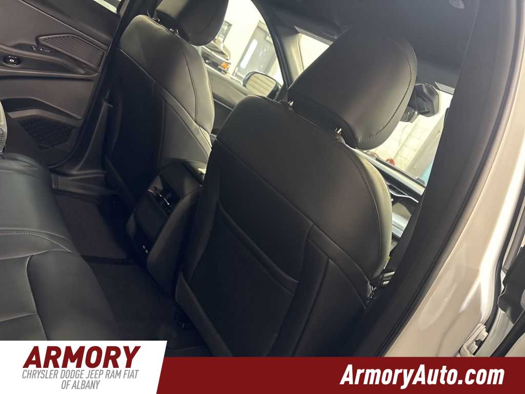 Thumbnail: 2026 Jeep Cherokee - 34