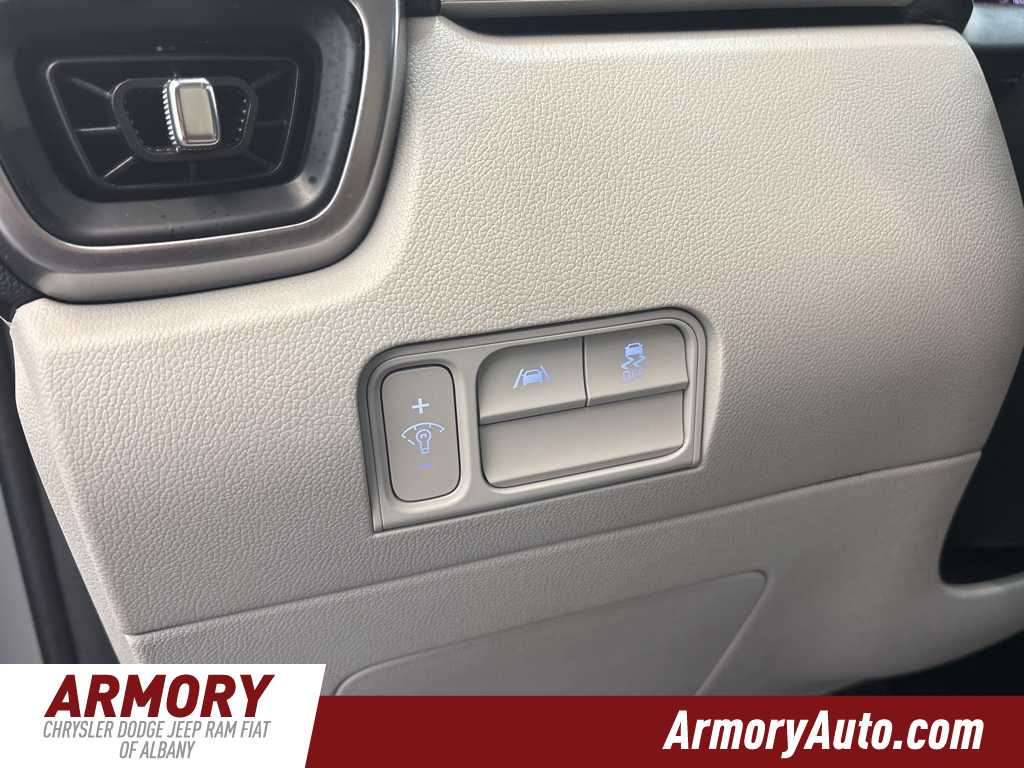 Thumbnail: 2022 Kia Sorento - 13