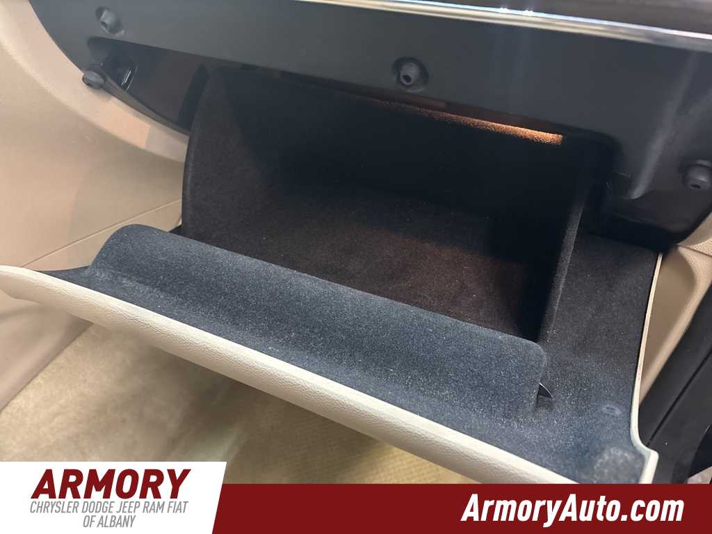 Thumbnail: 2016 Jeep Grand Cherokee - 42