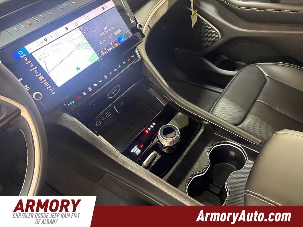 Thumbnail: 2026 Jeep Grand Cherokee - 14