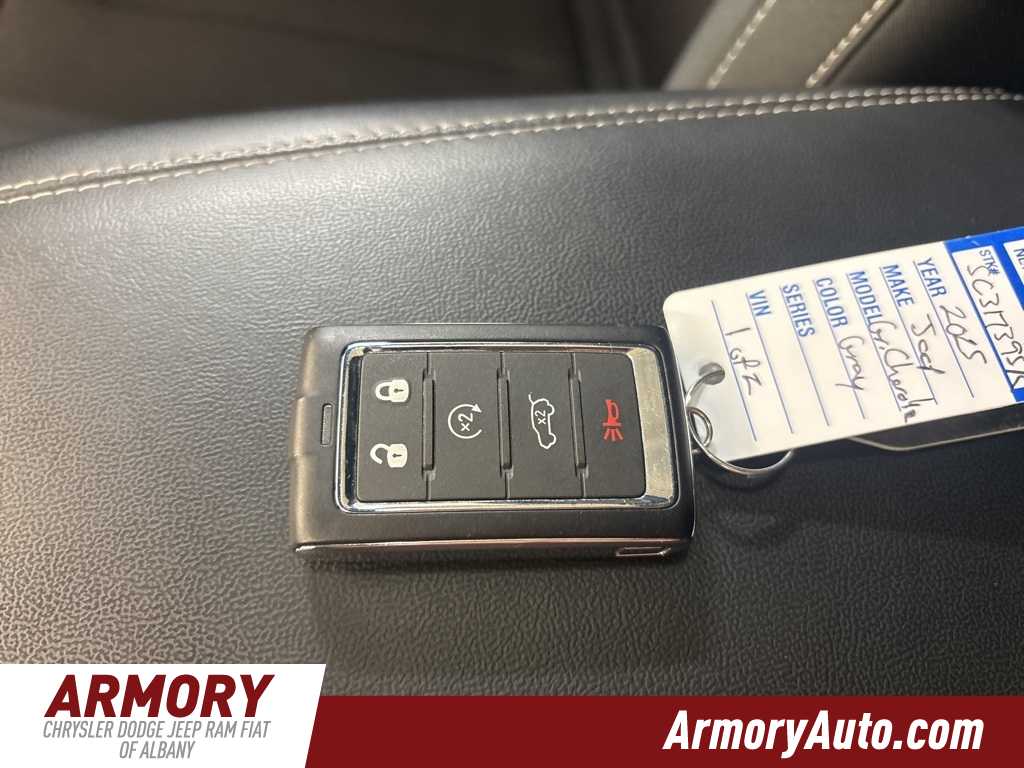 Thumbnail: 2025 Jeep Grand Cherokee - 20