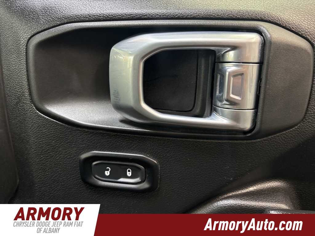 Thumbnail: 2023 Jeep Gladiator - 32