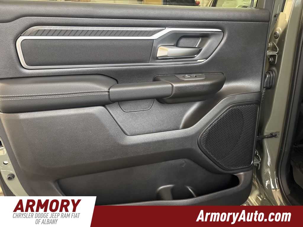 Thumbnail: 2026 RAM 1500 - 26