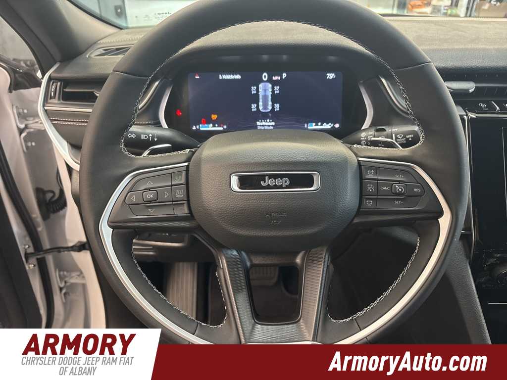 Thumbnail: 2025 Jeep Grand Cherokee - 14