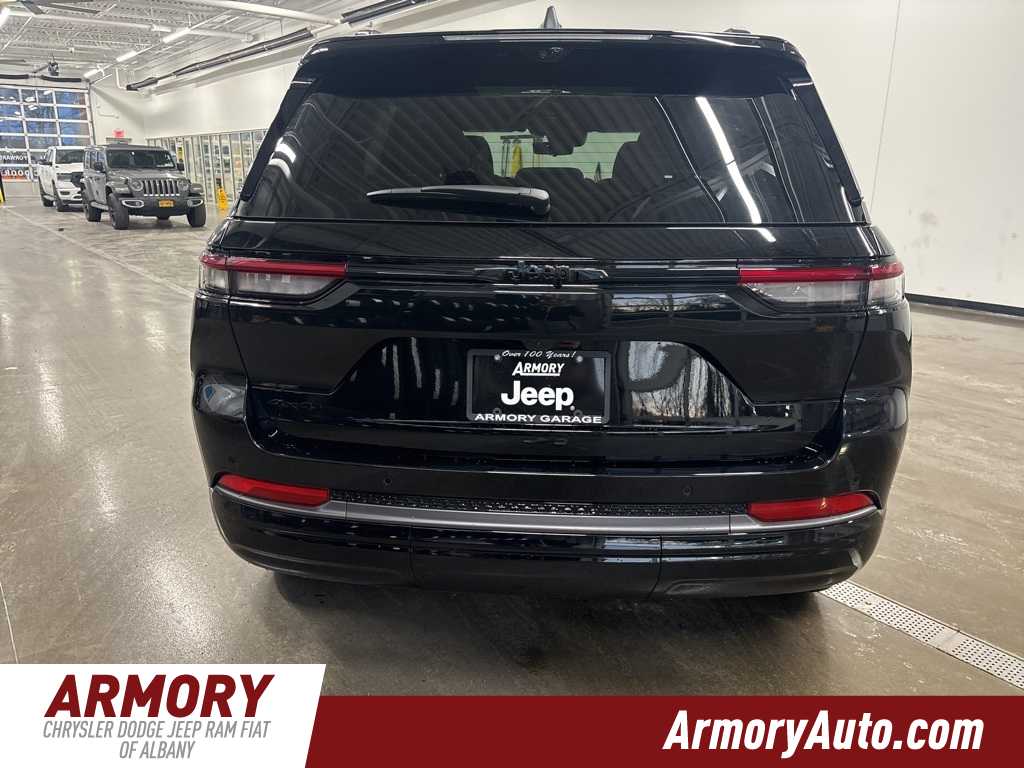 Thumbnail: 2026 Jeep Grand Cherokee - 5