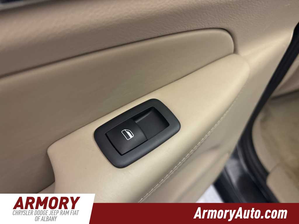 Thumbnail: 2016 Jeep Grand Cherokee - 26