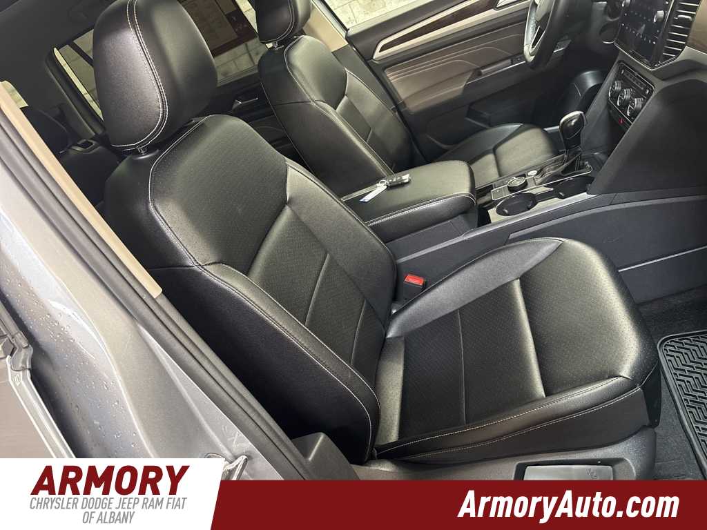 Thumbnail: 2022 Volkswagen Atlas - 43