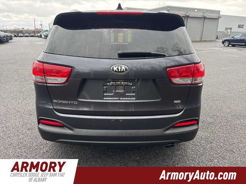 Thumbnail: 2017 Kia Sorento - 5