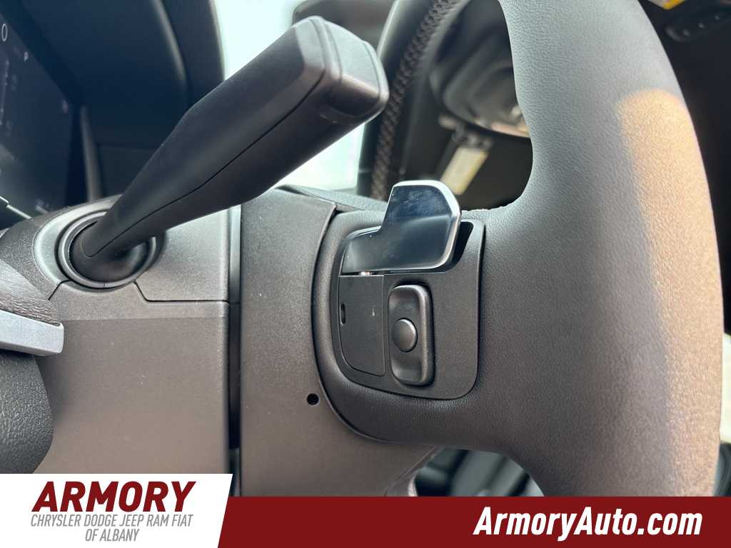 Thumbnail: 2025 Jeep Grand Cherokee - 13