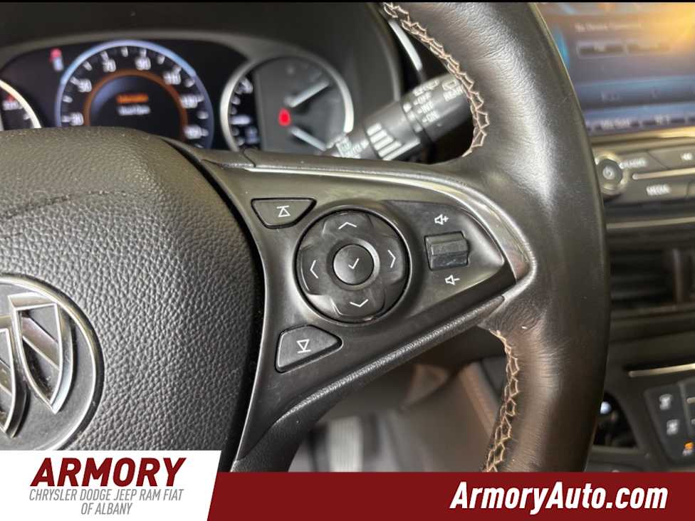 Thumbnail: 2016 Buick Envision - 18