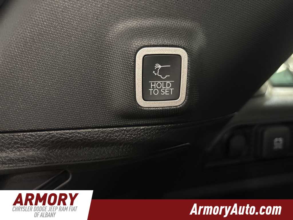 Thumbnail: 2025 Jeep Grand Cherokee - 27