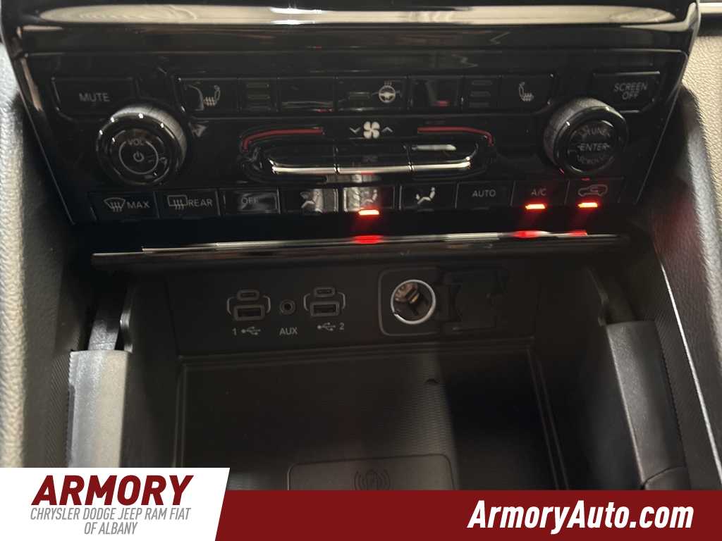 Thumbnail: 2025 Jeep Grand Cherokee - 16