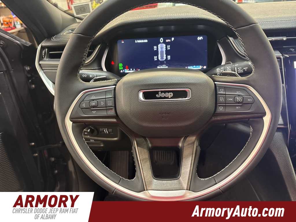 Thumbnail: 2025 Jeep Grand Cherokee - 14