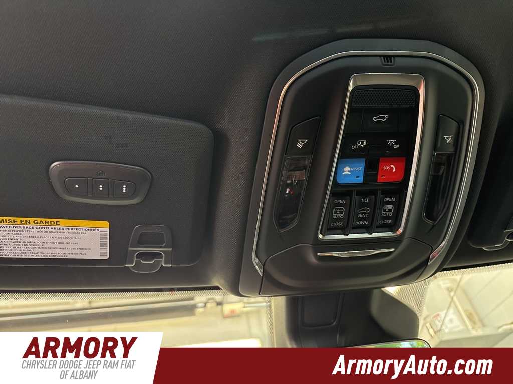 Thumbnail: 2025 Jeep Grand Cherokee - 21