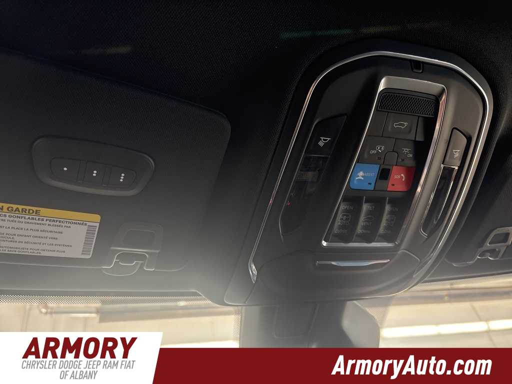 Thumbnail: 2025 Jeep Grand Cherokee - 19