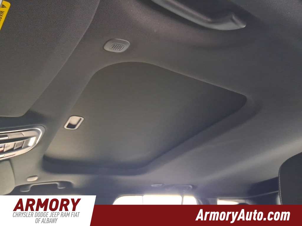 Thumbnail: 2025 Jeep Grand Cherokee - 18