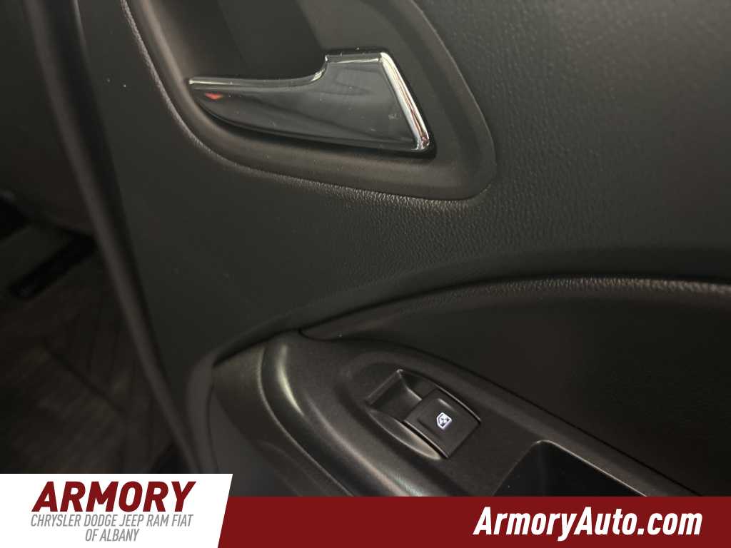 Thumbnail: 2022 Chevrolet Colorado - 27