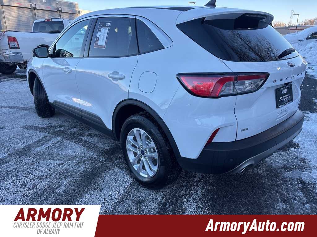 Thumbnail: 2022 Ford Escape - 6