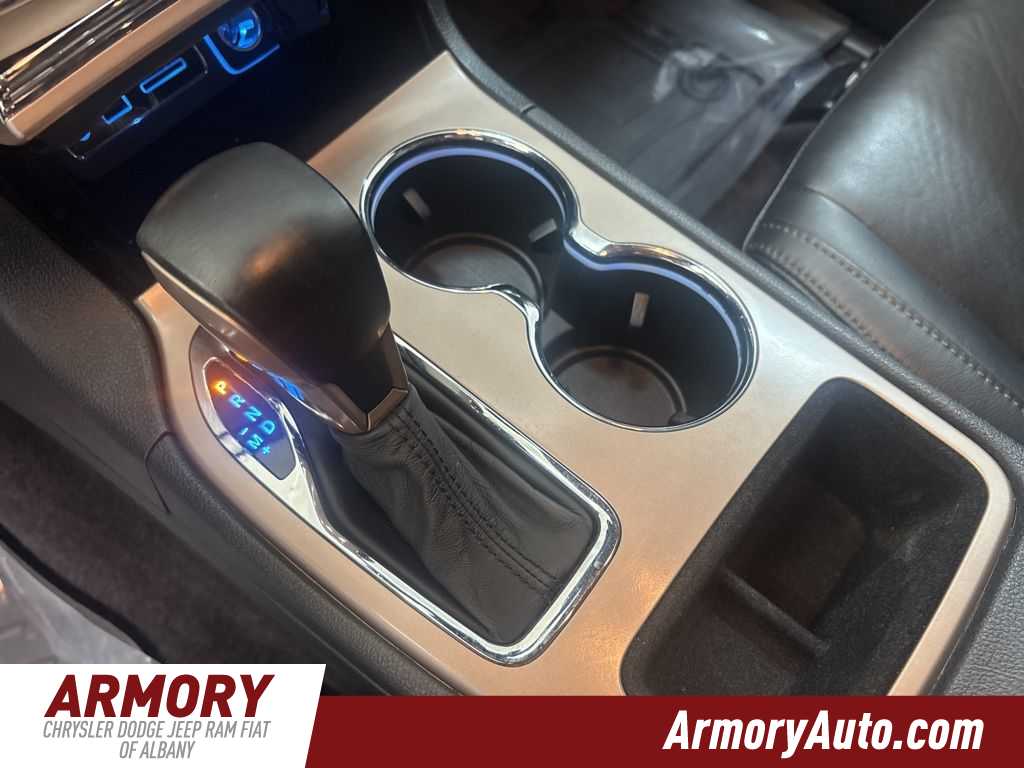 Thumbnail: 2016 Jeep Grand Cherokee - 20