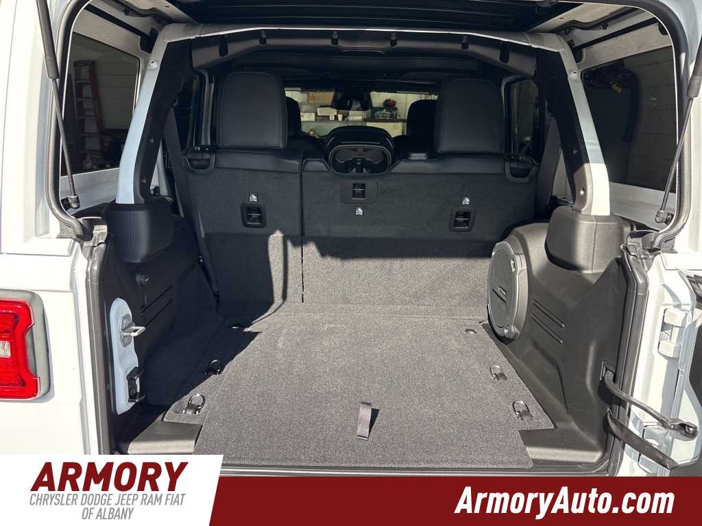 Thumbnail: 2025 Jeep Wrangler - 23