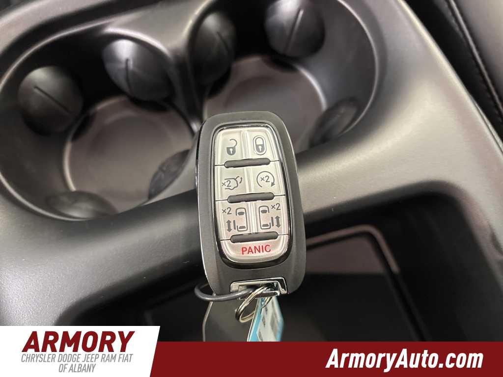 Thumbnail: 2026 Chrysler Pacifica - 19