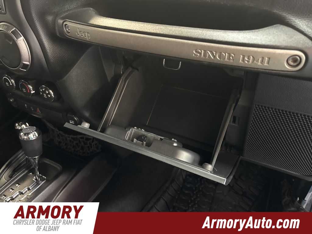 Thumbnail: 2018 Jeep Wrangler - 35