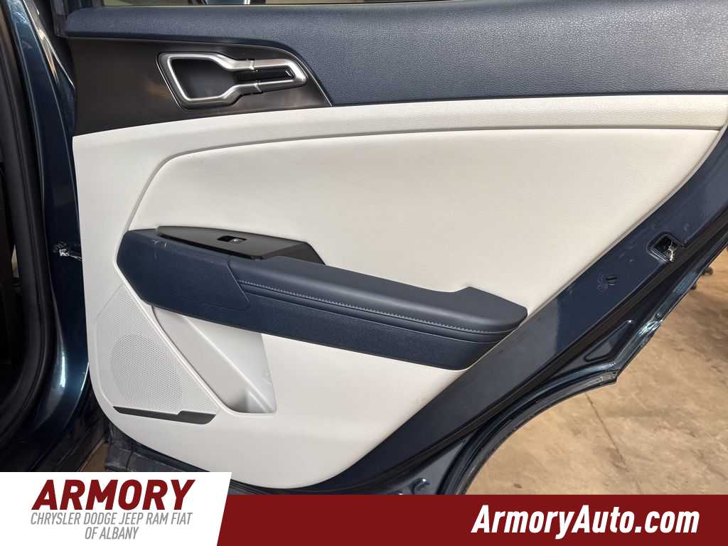 Thumbnail: 2023 Kia Sportage - 33