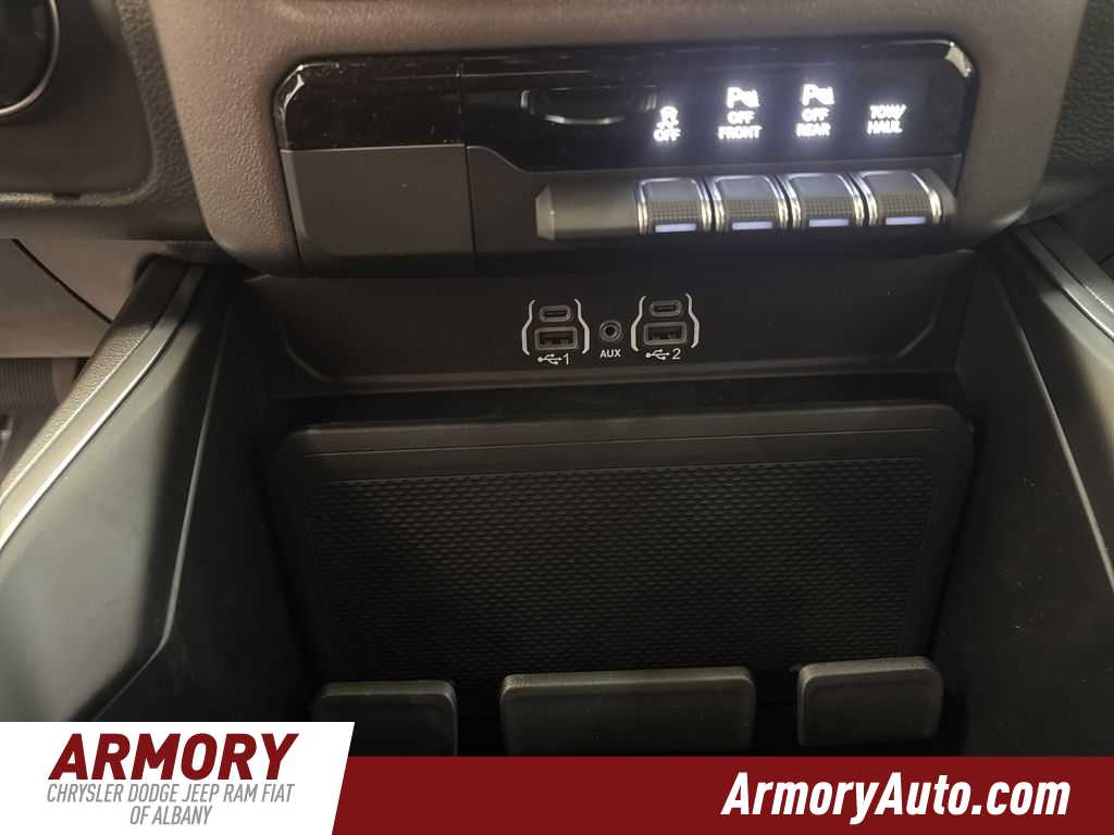 Thumbnail: 2026 RAM 1500 - 17