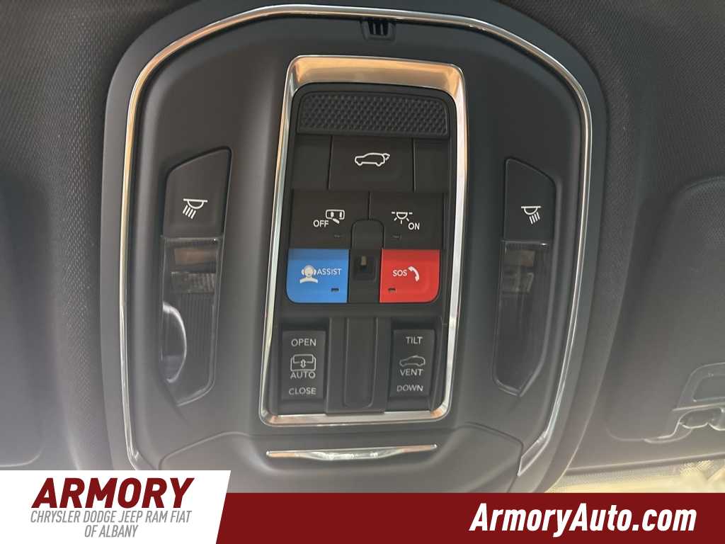 Thumbnail: 2025 Jeep Grand Cherokee - 19