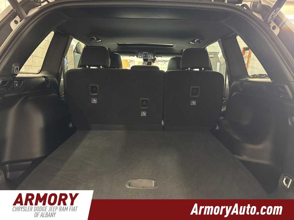 Thumbnail: 2025 Jeep Grand Cherokee - 28