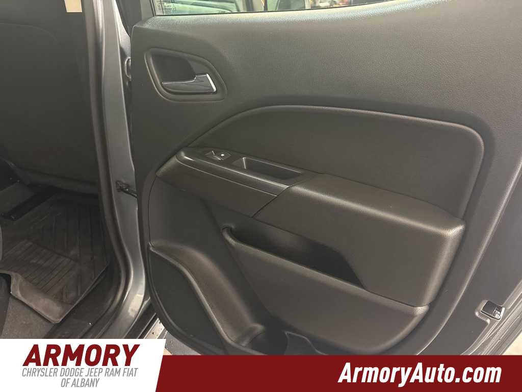 Thumbnail: 2022 Chevrolet Colorado - 26